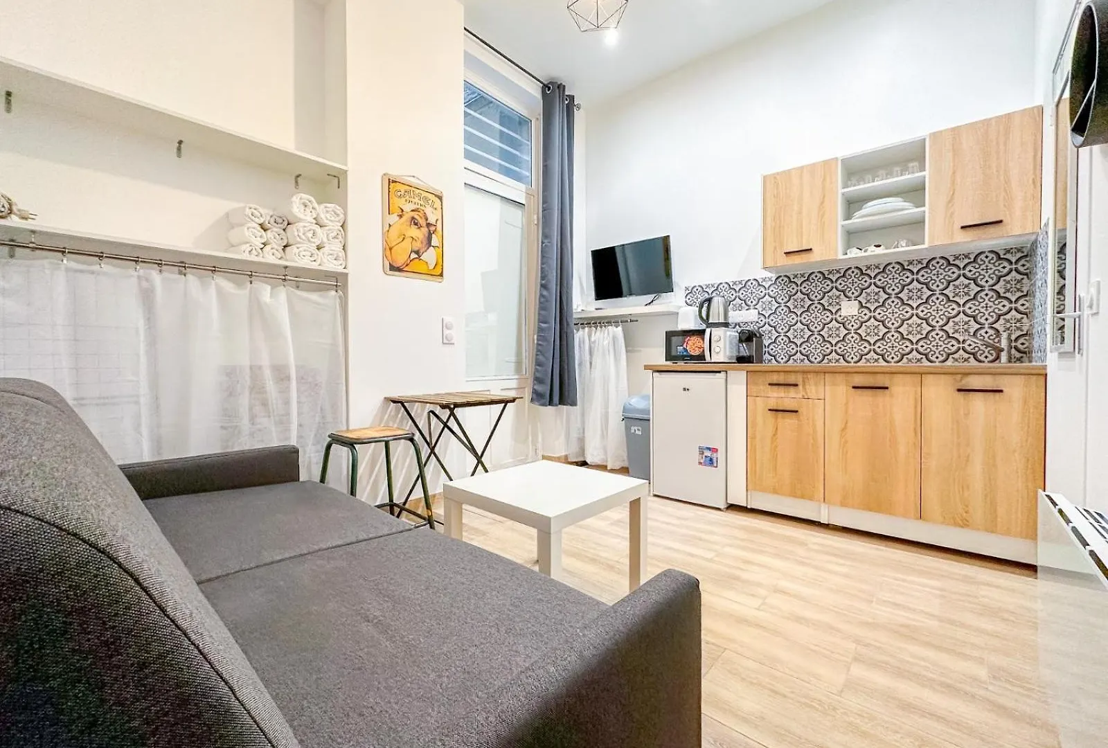 Marais - Canal St Martin 20m2 Apartment Paris